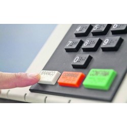 Primeiro turno teve diminuição de votos brancos e nulos, segundo dados do TSE